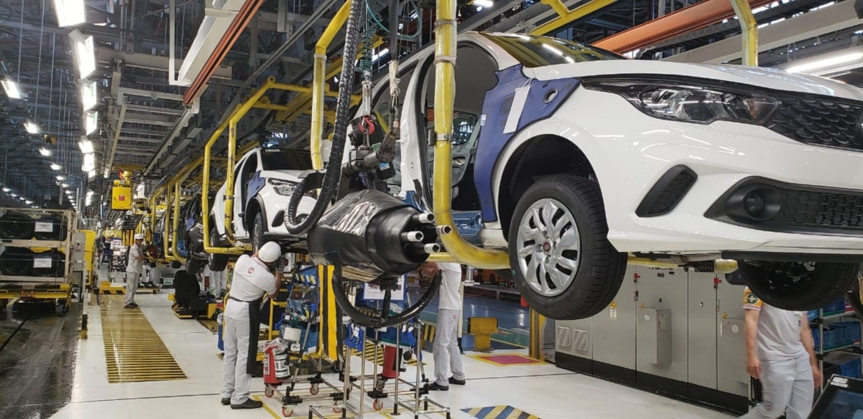 Fusão Fiat e Renault pode criar gigante com quase 30% do mercado no Brasil; confira investimentos internacionais no país