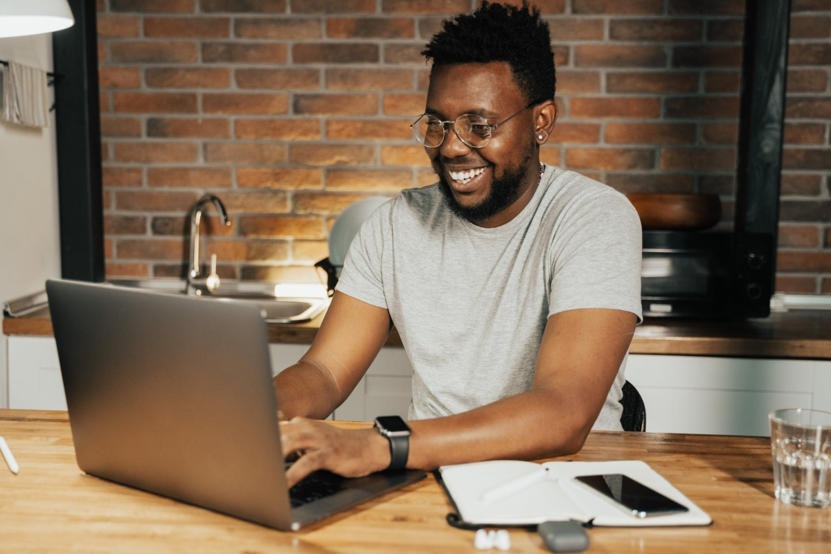 Procurando oportunidades? Confira empregos e estágios nas áreas de Engenharia e Arquitetura
