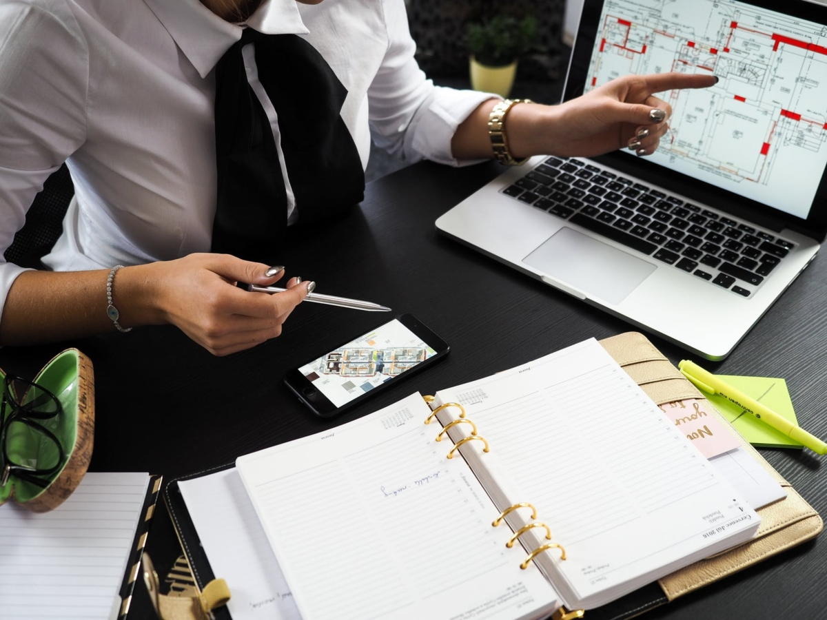 Está procurando emprego? Veja vagas abertas nas áreas de Engenharia e Arquitetura