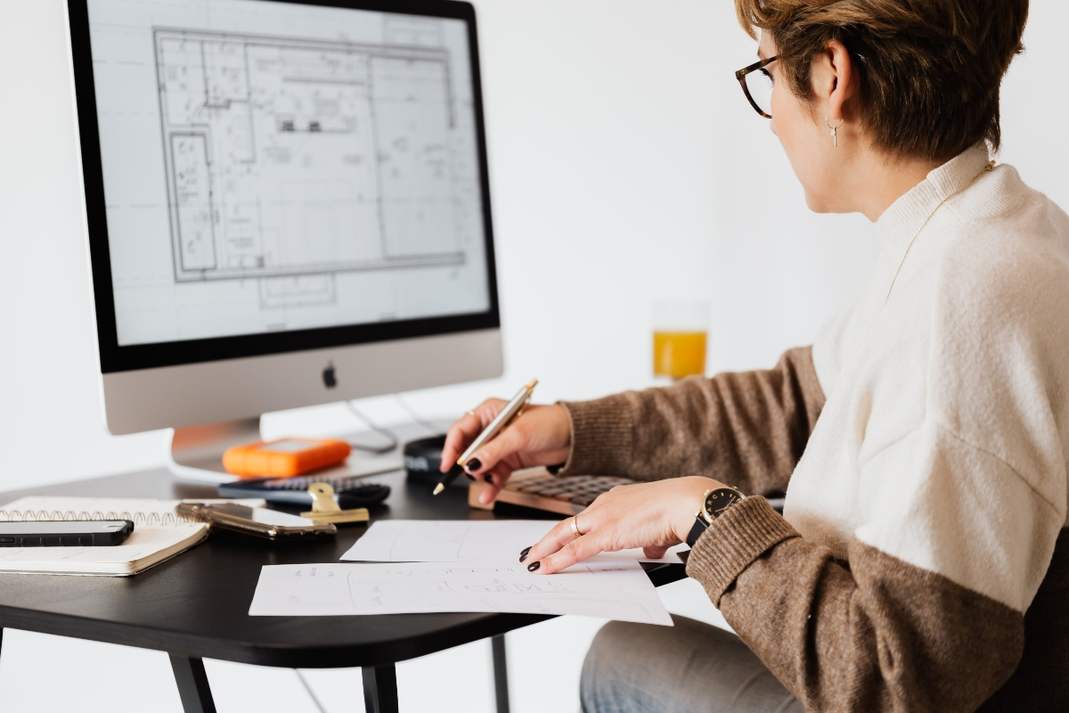 Está buscando novas oportunidades no mercado? Confira empregos e estágios nas áreas de Engenharia e Arquitetura