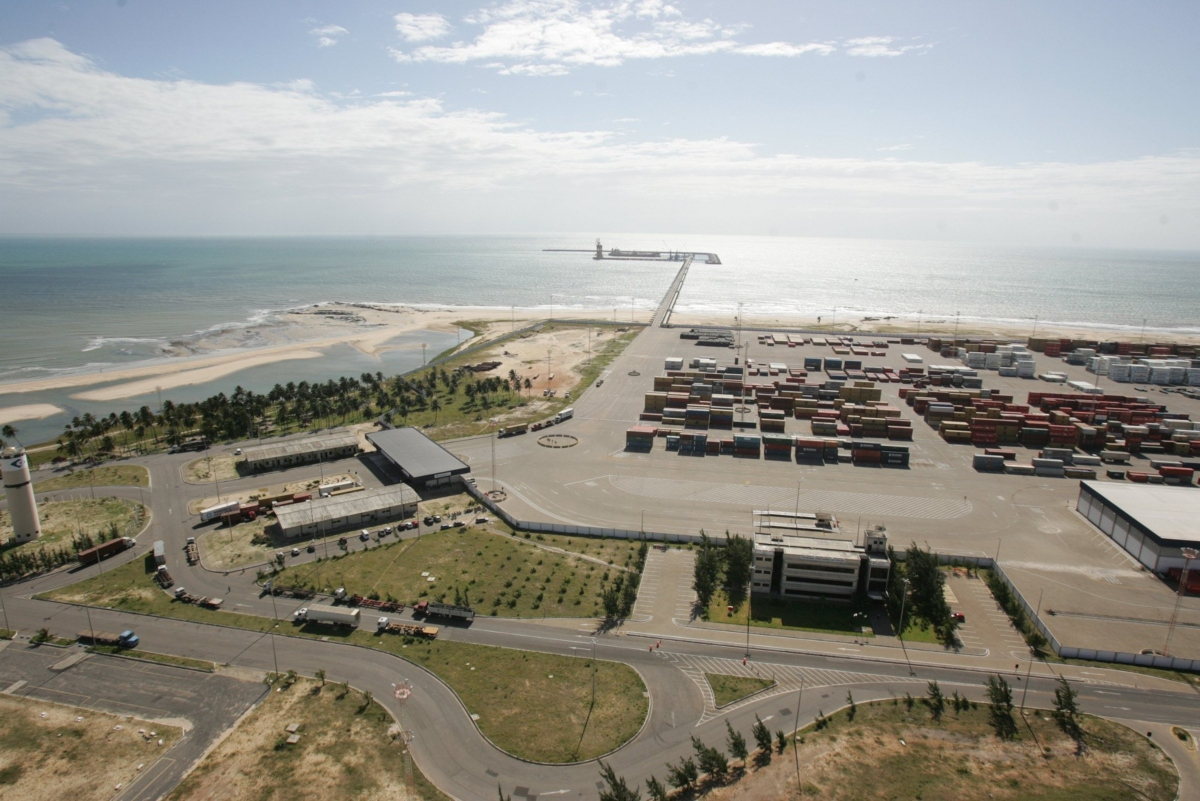Porto de Roterdã recebe autorização para parceria com Porto do Pecém