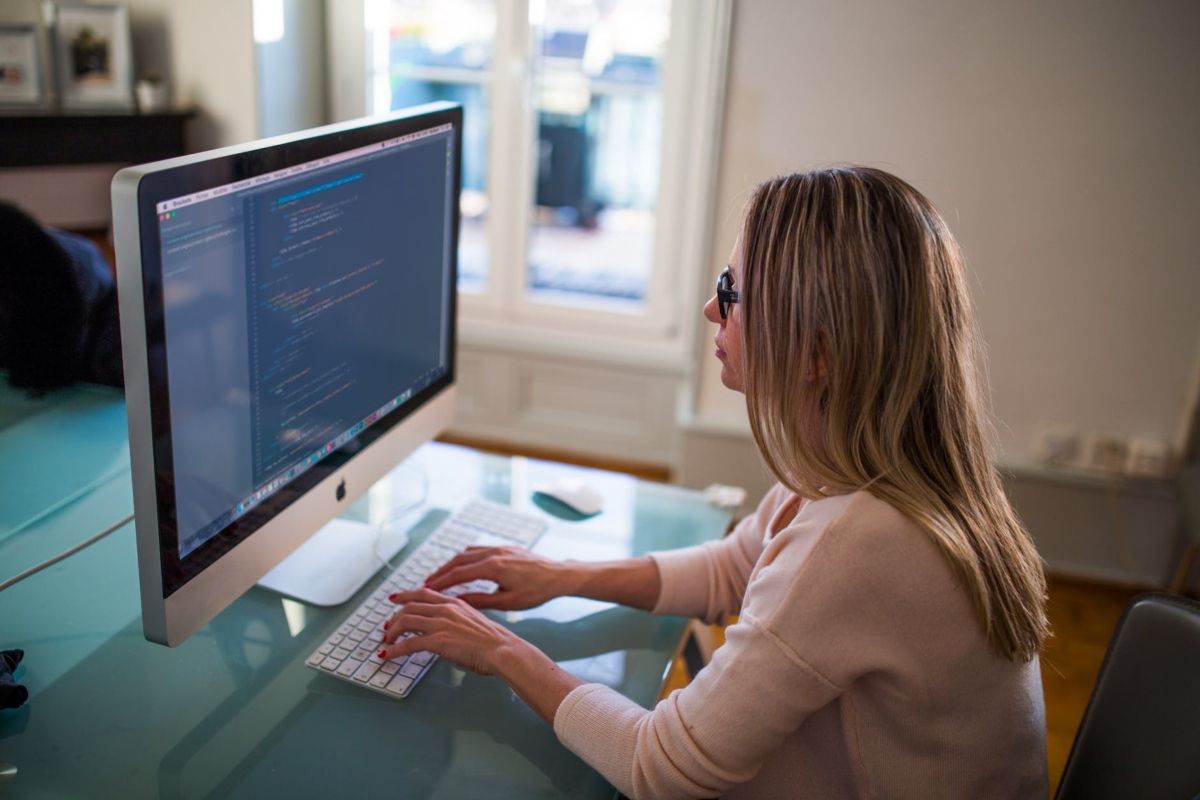 Procurando emprego? Confira as 30 vagas de emprego da semana nas áreas de  Engenharia e Arquitetura