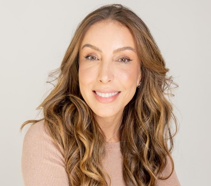 ESP. TALITA MARTINS OLIVEIRA